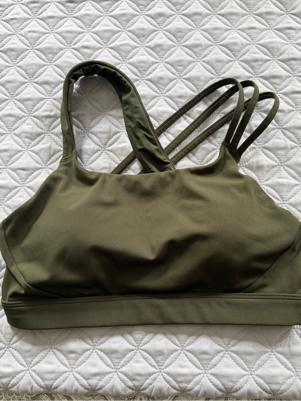 Athleta Train Free Bra D-DD size Medium - Green
